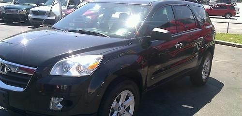 2007 saturn outlook xe, low mileage, no reserve