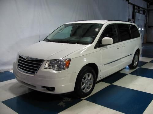 2010 chrysler town &amp; country touring..stow n go..3.8l v6