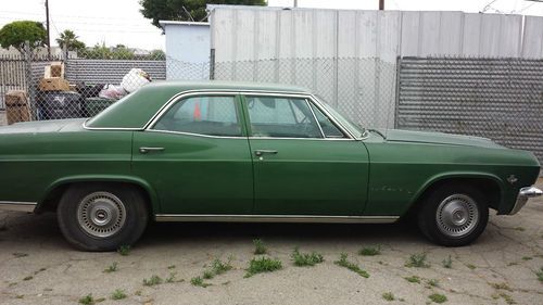 Chevy impala 1965 . four door impala 1965