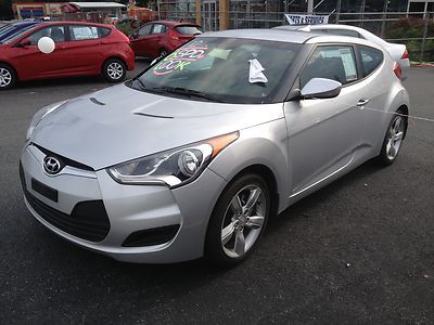 
			 no reserve!! veloster in like new condition! special ebay pricing.