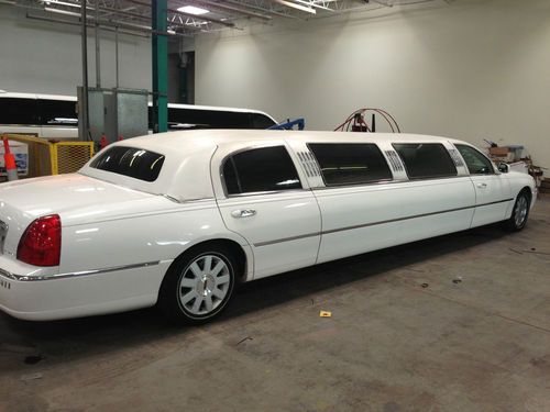 2004 lincoln limousine by tiffany - 10 passenger