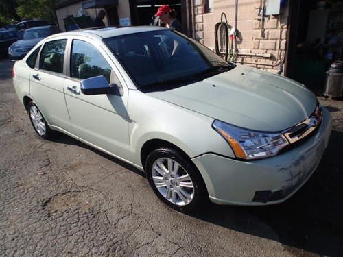 2010 ford focus sel, salvage, damaged, wrecked, runs and drives
