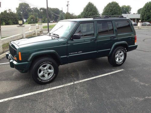 1999 jeep cherokee classic 4x4, 4.0 2-owner carfax certified! awesome eye appeal
