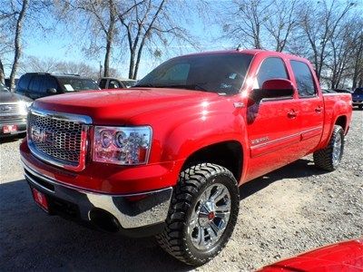 4x4 z71 all terrain fire engine red navigation low miles mud tires chevy leather