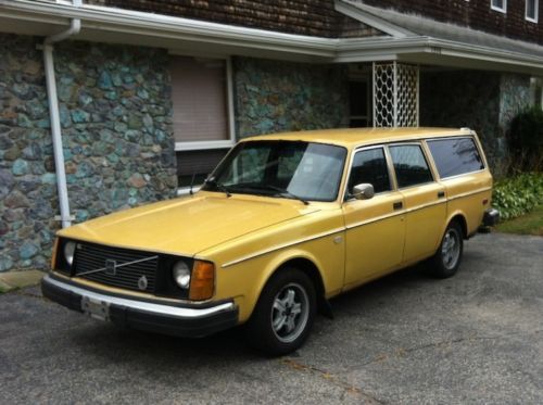 1977 volvo 245 dl wagon  west coast car