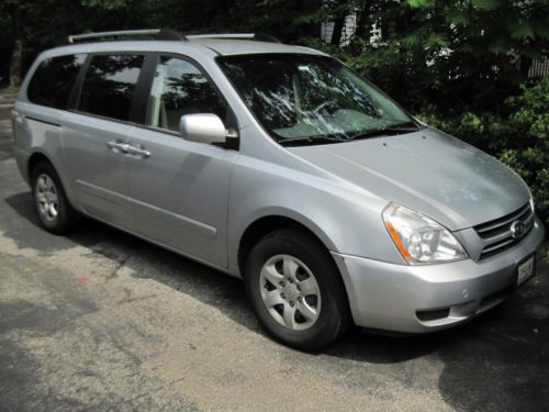 2006 kia sedona, 126,000 highway mi. clean, reliable, everything works