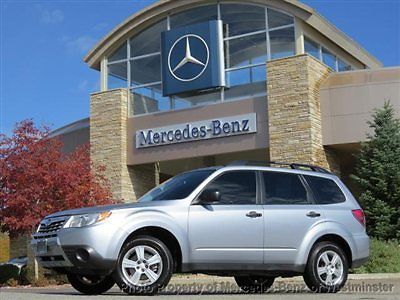 2013 subaru forester / 9k miles / 1 owner awd wagon / 2.5x