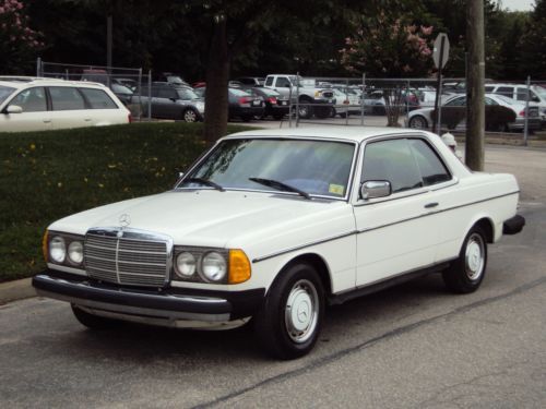 1979 mercedes 300cd cpe - runs/drives good - good cond inside/out - low reserve!