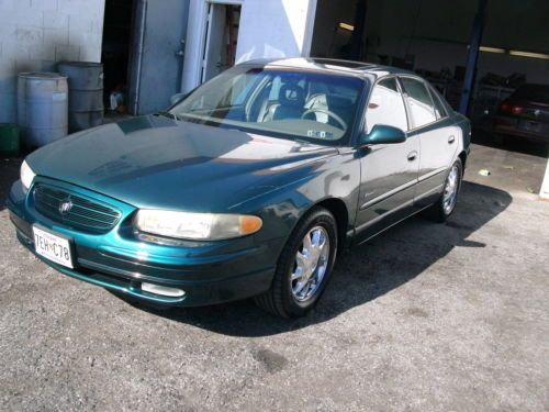 1998 buick regal 25th anniversary edition 3.8 good condition !!