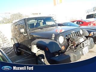 10 wrangler unlimited 4x4, leather, hard top, auto, navi, winch, clean!
