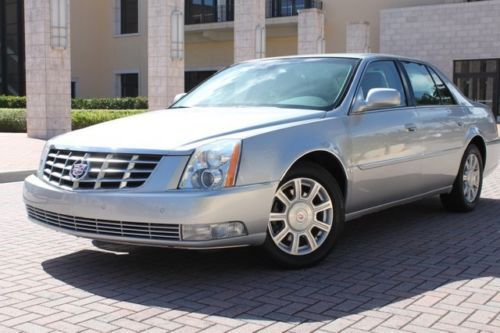 2009 cadillac dts 1-owner, 22k miles! htd+a/c seats, extra clean!