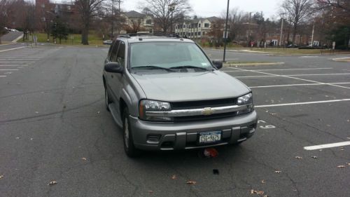 2005 chevy trailblaszer ls 4x4  97000