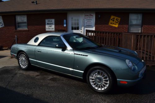2004 ford thunderbird roadster both tops clean sporty and nice!!
