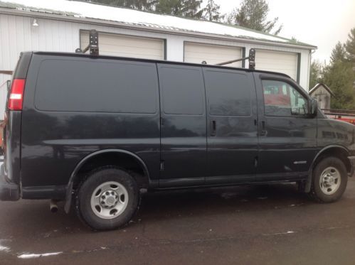 2005 chevrolet express 2500 base standard cargo van 3-door 5.3l full bin pkg i