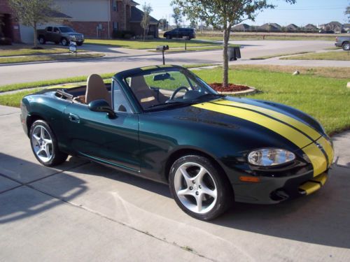 Immaculate 2002 mazda miata/6 spd/abs/lsd/26000 miles/custom exhaust/bose stereo