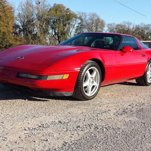 1991 chevrolet red corvette coupe 5.7 with brand new ac and tires. super clean!!