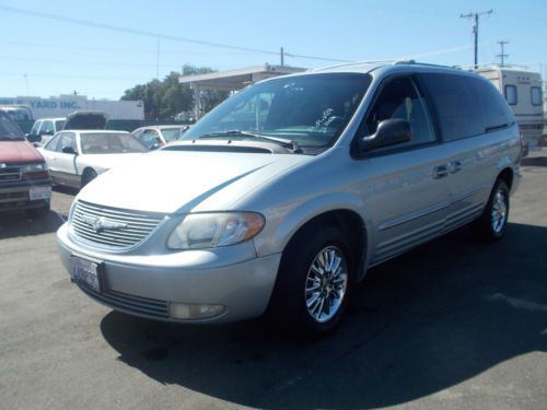 2001 chrysler town and country no reserve