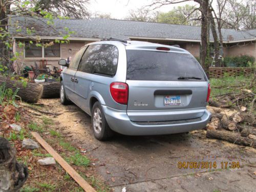 Parts car - 2003 voyager sxt with 128k.