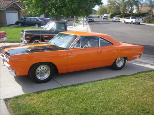 1969 plymouth road runner 383 4 speed