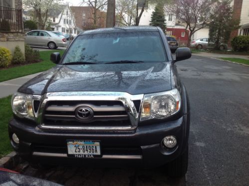 2010 toyota tacoma double cab 4x4 tow package  very low miles