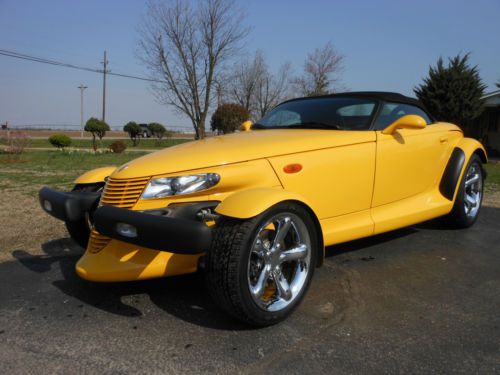 2000 plymouth prowler  new!!!!! new!!!! 700 miles!!!! one owner!!!!!