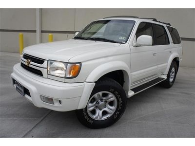 Toyota 4runner limited 4wd leather heated seat cd changer sunroof alloy must see
