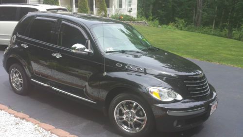 2010 pt cruiser, black, chromed out! sun roof excellent condition