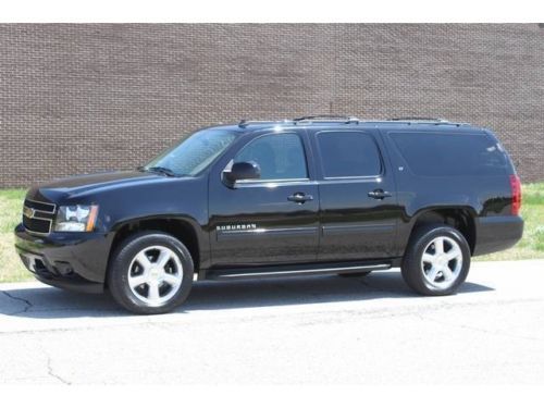 2012 chevrolet suburban lt 4x4 loaded, only 32,000 miles, local trade