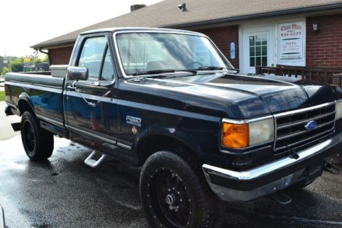 1990 ford f-250 4 x 4 5 speed with 7.3 diesel and banksturbo, rust free and nice