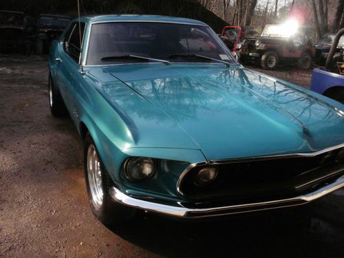 1969 ford mustang,302 v-8,80,000 original miles,sharp,clean car