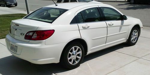 2007 chrysler sebring base sedan 4-door 2.7l