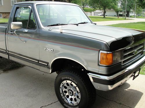 1988 ford f-250 xlt lariat standard cab pickup 2-door 5.0l 4x4 chrome wheels