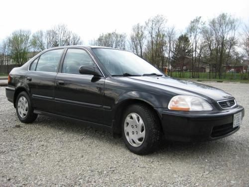 1997 honda civic sedan 4-door, black, mint condition, head damage, engine locked