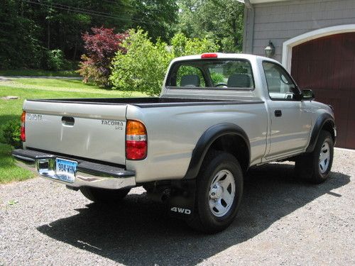 2003 Toyota tacoma sr5 gas mileage