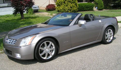 2004 cadillac xlr convertible 53000 actual miles superb condition