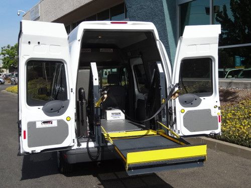 New 2013 white transit connect xl rear wheelchair lift great gas mileage