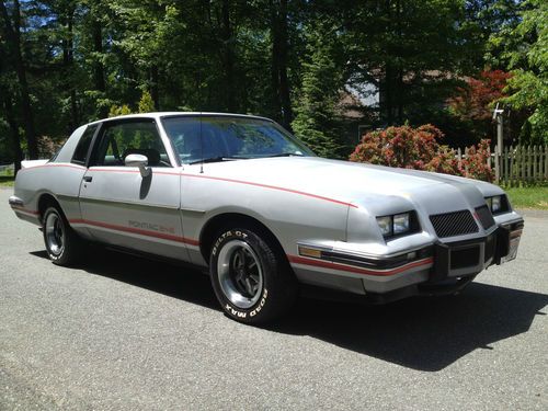 1986 pontiac grand prix 2+2 areo coupe v8 nascar super rare!