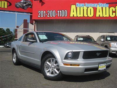 2007 ford mustang carfax certified w/service records low miles low reserve v6