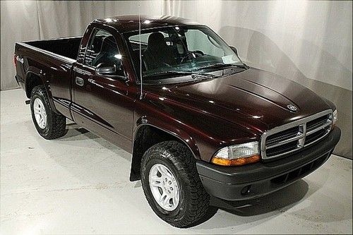 2003 dodge dakota sxt 4x4  3.9l v6 magnum **low mileage** only 2 owners !