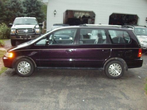 1997 honda odyssey ex mini van 5-door original owner good condition no reserve !