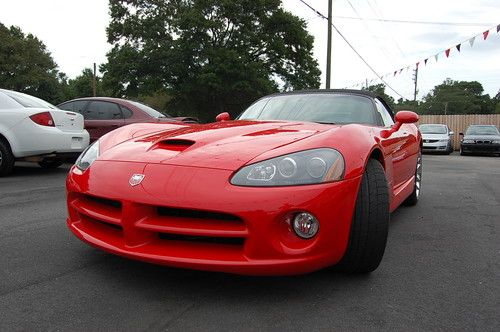 2003 dodge viper srt-10 convertible 2-door 8.3l red