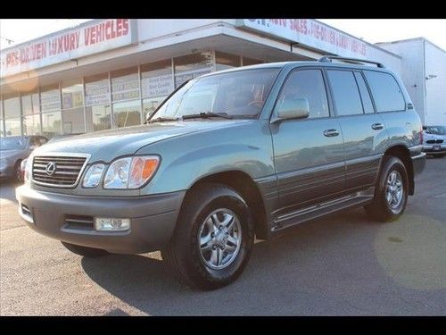 *no reserve* 01 lx470 awd navigation  dvd excellent condition