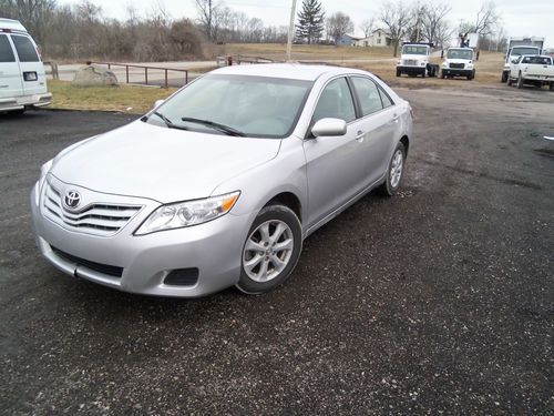 2010 toyota camry le