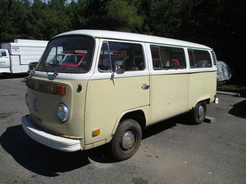 1973 vw bus one owner pulled from  dry storage since 1995 no reserve sun roof
