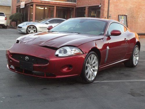 2007 jaguar xk coupe damaged salvage runs! only 61k miles loaded wont last l@@k!