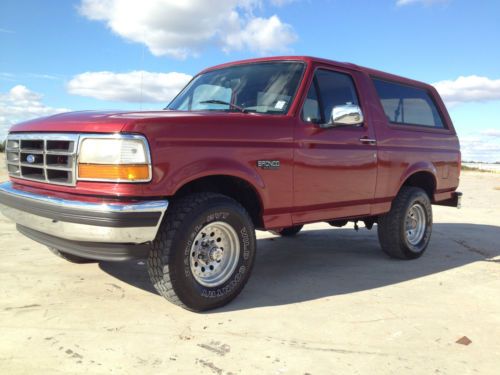 1996 ford bronco 29k actual miles xlt 351w automatic. very nice,fully loaded!!