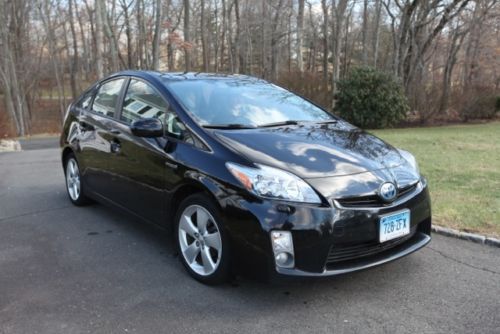 2010 toyota prius v (5) advanced technology package