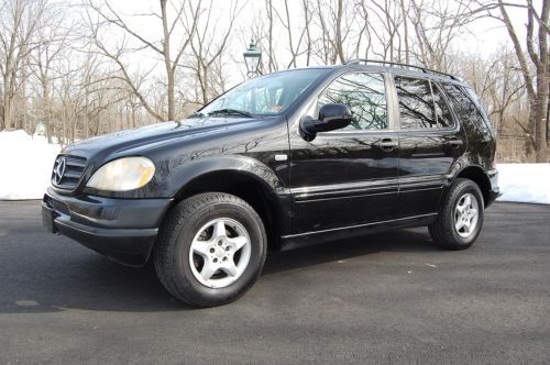 One owner, clean car fax 2000 mercedes-benz ml-320...no reserve, moonroof, htd s