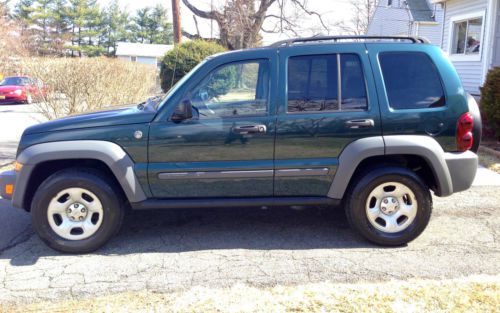 2005 jeep liberty sport, clean carfax, 1 owner
