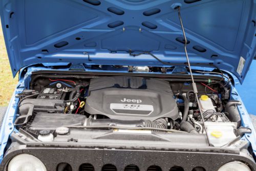 2012 Jeep Wrangler Unlimited Cosmos Blue JKU Auto MOPAR Side Steps Kicker Audio, image 5